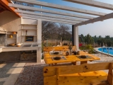 vineyard-cottage-pool